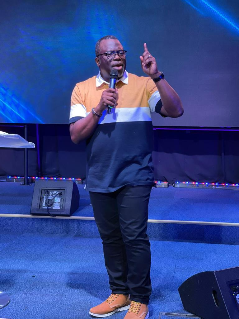 The Cross, The Confinement And The Resurrection